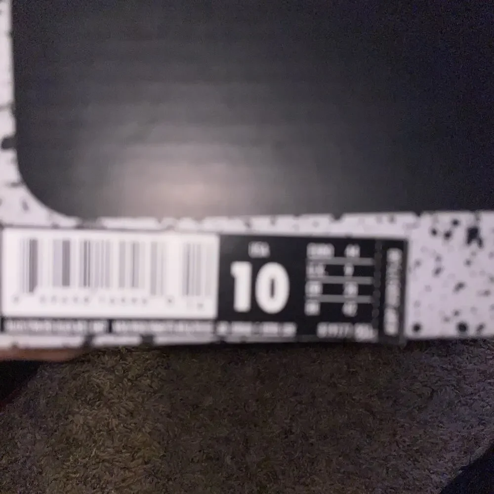 Size 10- Jordan 5 Retro Low Alternate 90 2016 NIB